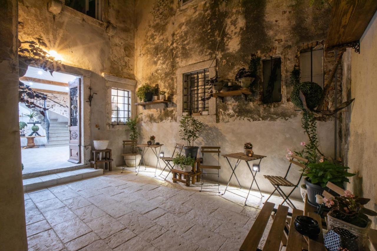 History House Moja Ti 1830 In Old Town Senj Otel Senj  Dış mekan fotoğraf