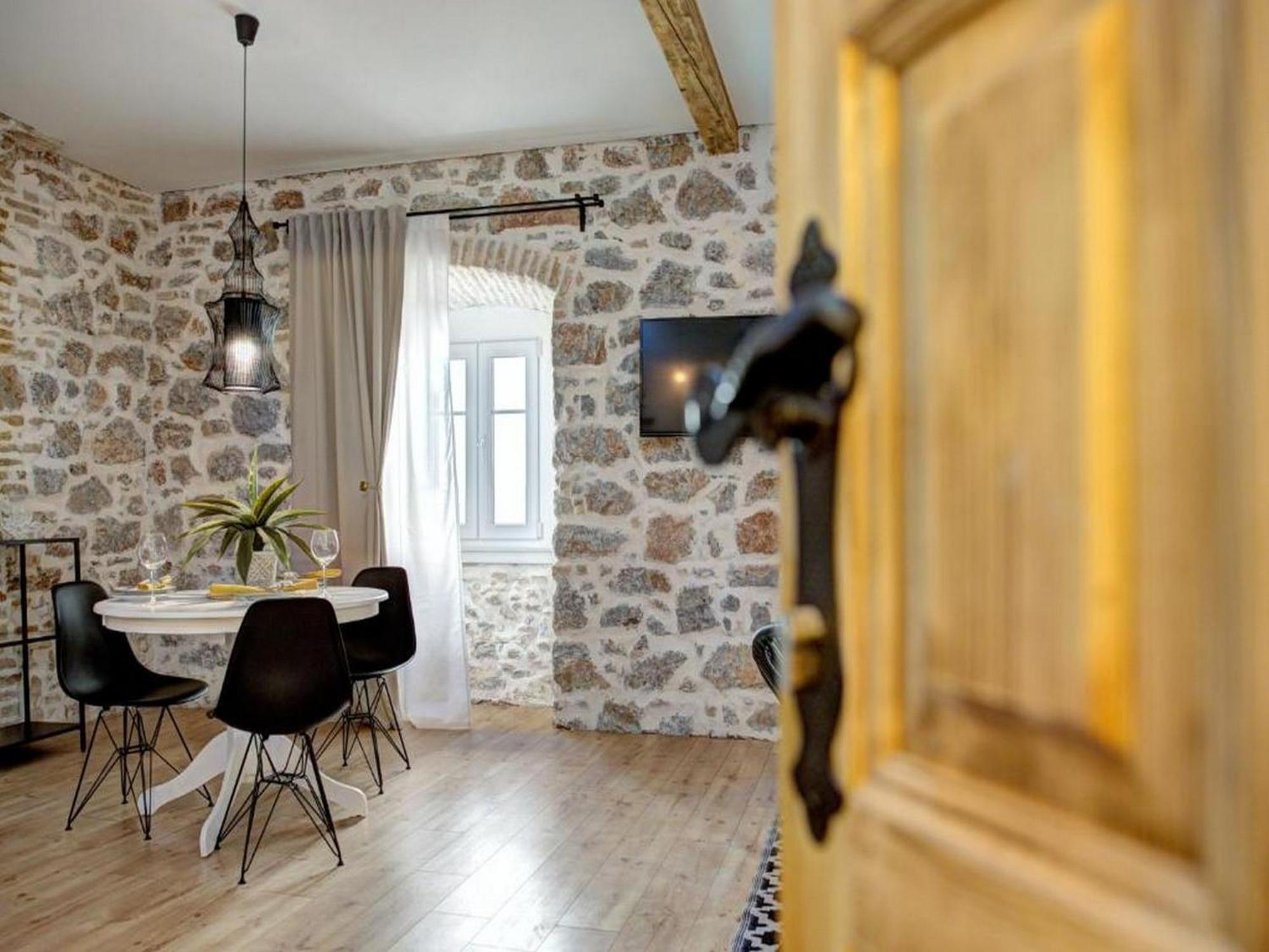 History House Moja Ti 1830 In Old Town Senj Otel Senj  Oda fotoğraf